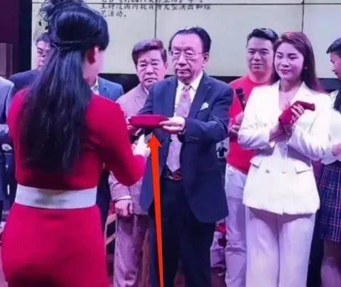 娱乐吃瓜君德云社,娱乐吃瓜君带你领略相声艺术的魅力